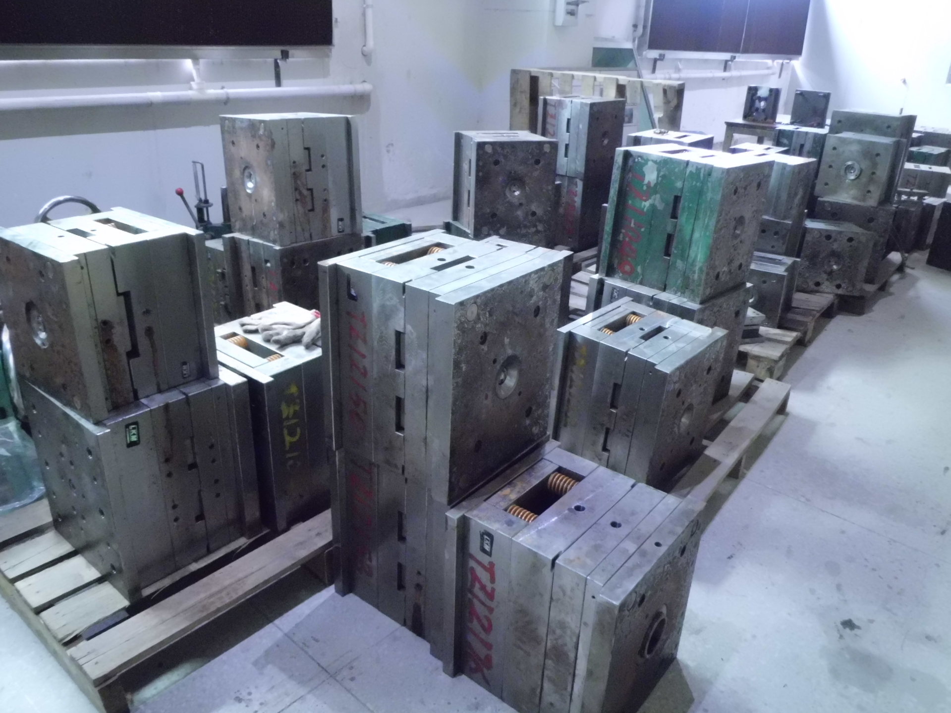 江南(中国)-塑料模具