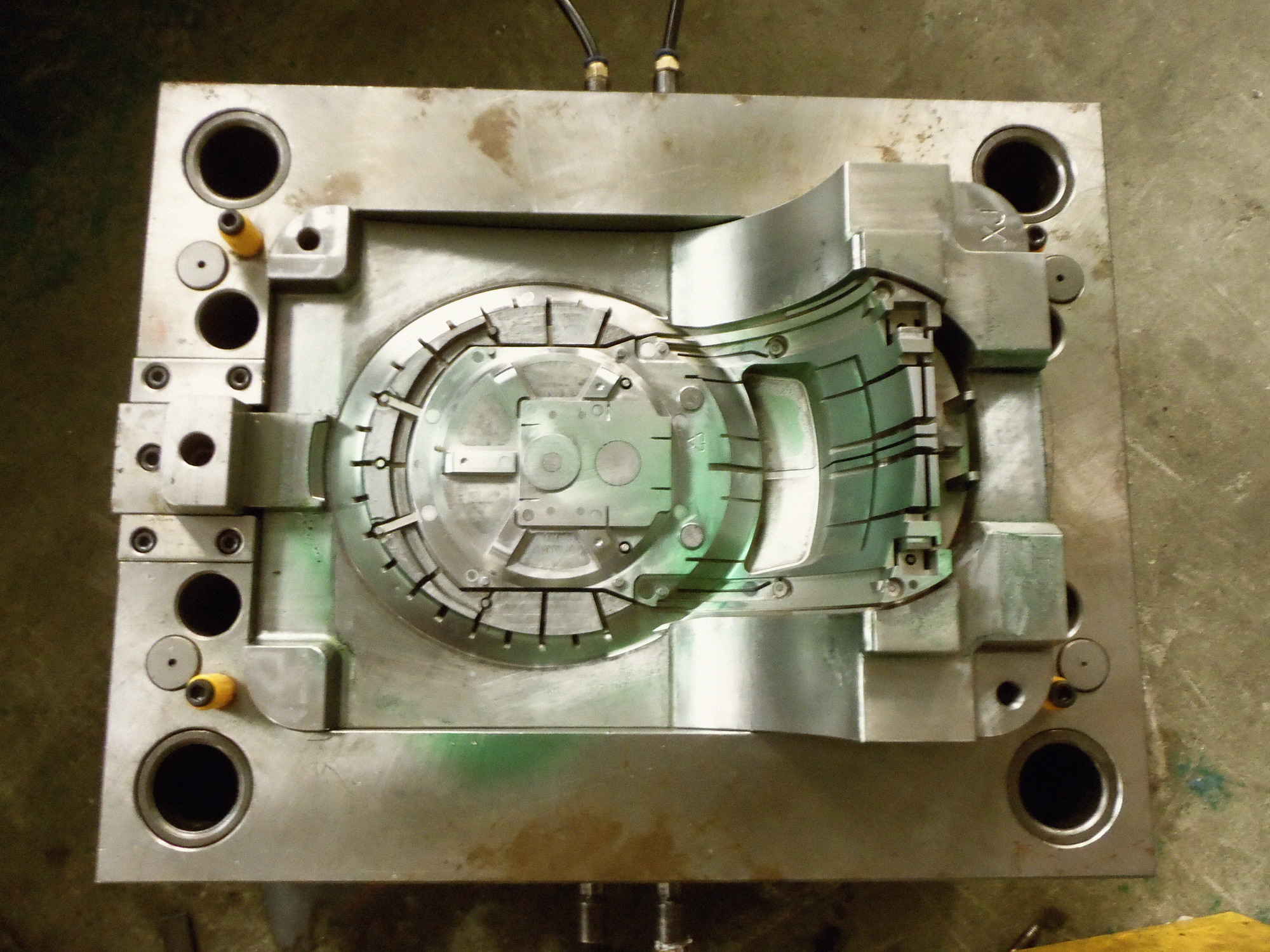 江南(中国)注塑模具生产厂家欢迎客户来图来样咨询 江南(中国)注塑模具生产厂家欢迎客户来图来样咨询