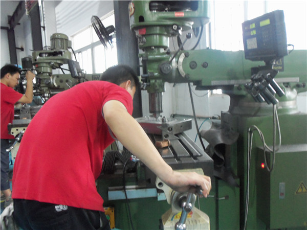 江南注册厂员工