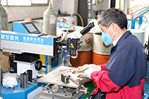 中山江南(中国)注塑模具-工模车间激光焊加工 中山江南(中国)注塑模具-工模车间激光焊加工
